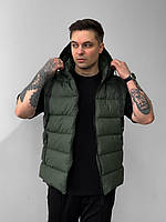 Чоловіча демісезонна жилетка зеленого кольору