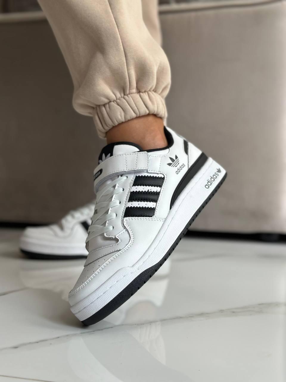 Кросівки чоловічі білі Adidas Forum White Black (10276), фото 1