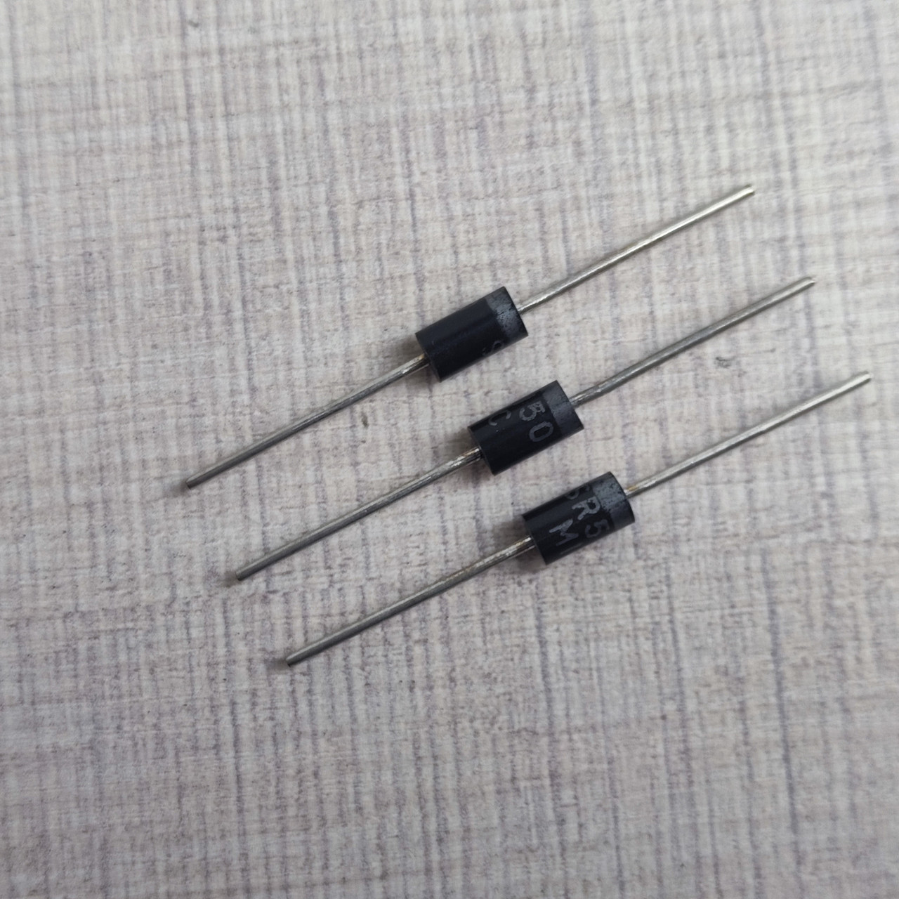 Диод Шотки SR5150 150V 150A DO-201AD