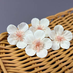 Штучна квітка вишні 3 см - молочний