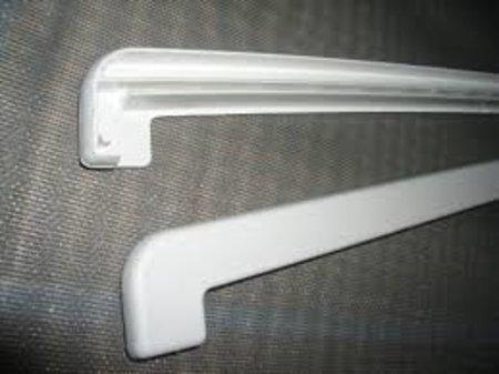 Заглушка на пластиковий або металевий відлив