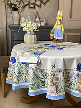 Великодня кругла скатертина WSI Кролики в лузі Д180 см із захисним покриттям 100% бавовна