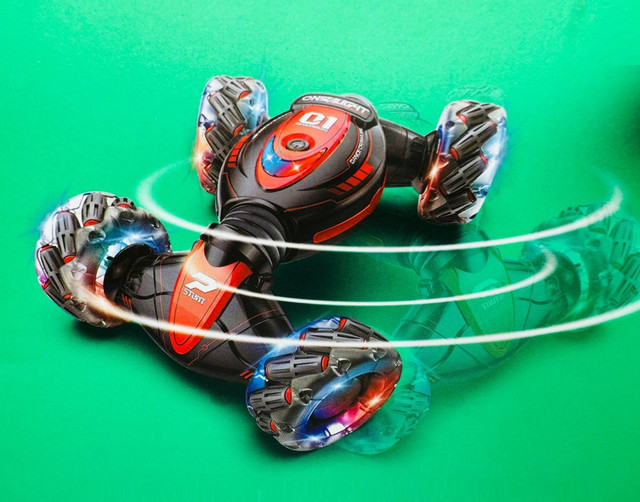 Дитяча машинка перевертиш на пульті