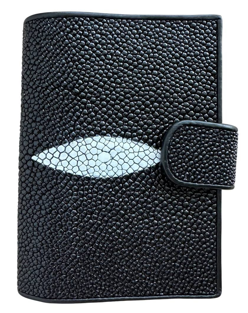 Обкладинка на паспорт із натуральної шкіри ската Ekzotic Leather Чорна  (sp02)