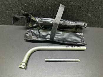 Ключ балонний AUDI