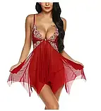 Нічна жіноча сорочка червоного кольору з вишивкою на тонких бретельках, фото 3