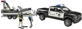 Модель автомобіля Bruder Pickup Policyjny Ram 2500 L+S Przyczepa Łódź