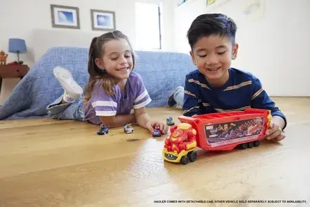 Іграшка Hot Wheels RacerVerse Transporter Hulkbuster HRY02, фото 3