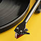 Програвач вінілових дисків Pro-Ject Debut Carbon EVO 2M-Red Satin Yellow, фото 3