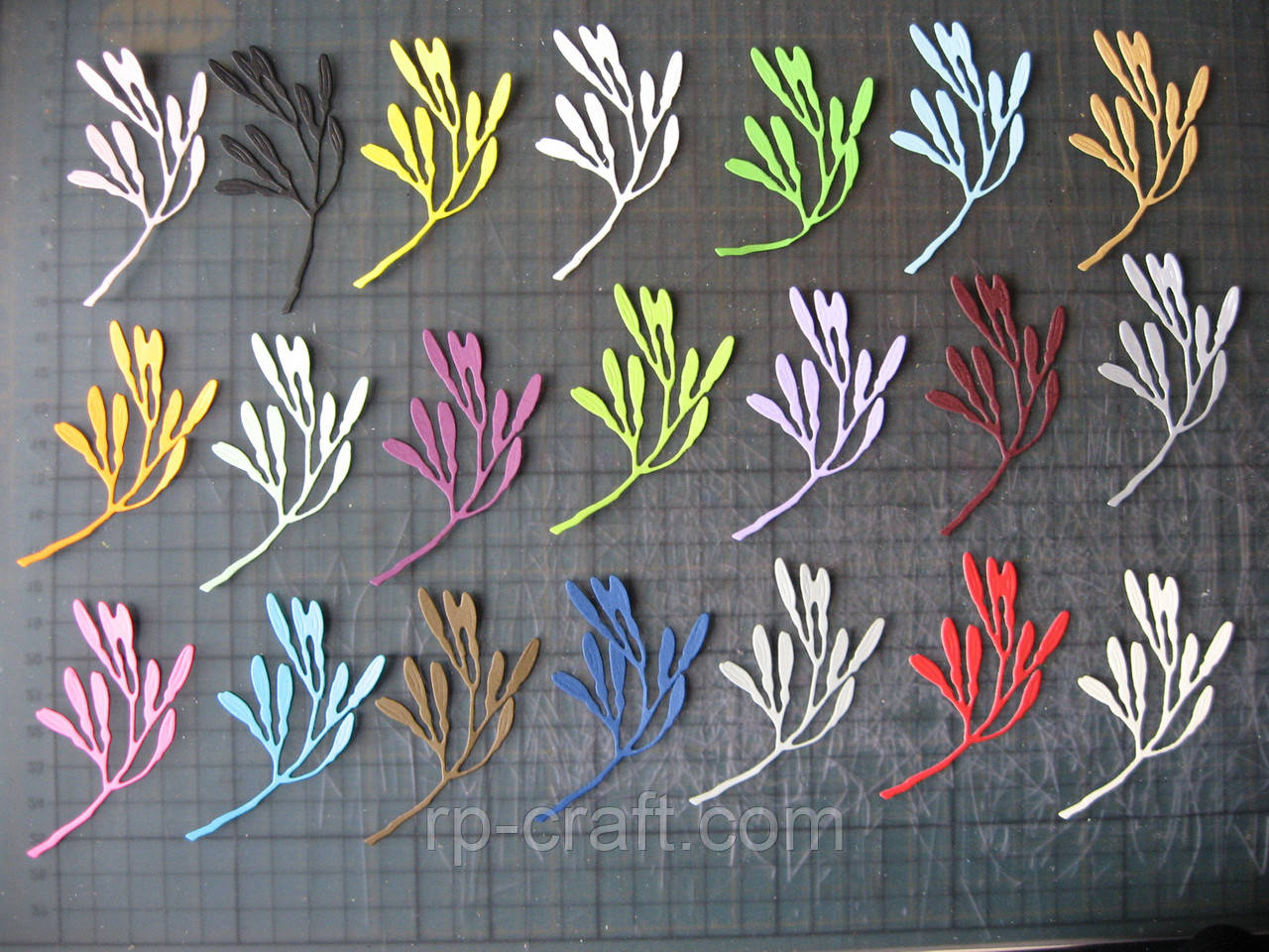 Вирубка з паперу та картону. Насіння ясена, 47х75 мм, фото 1