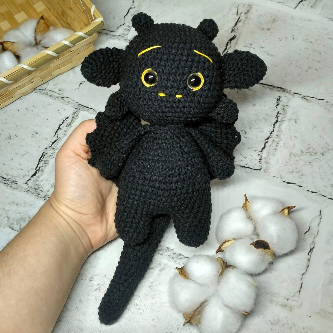 М'яка іграшка в'язана ручної роботи амігурумі Дракончик Беззубік темна фурія15 см 202-35