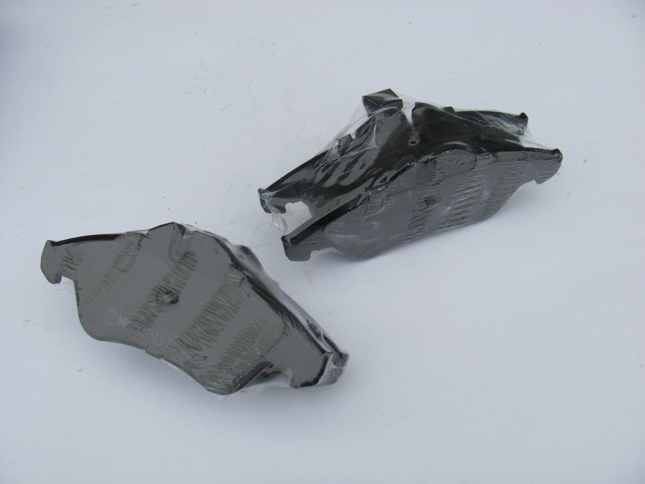 Передні колодки на MB Sprinter, VW LT 1996-2006 — т колодок гальмівних передніх (Німеччина) — 0252157620