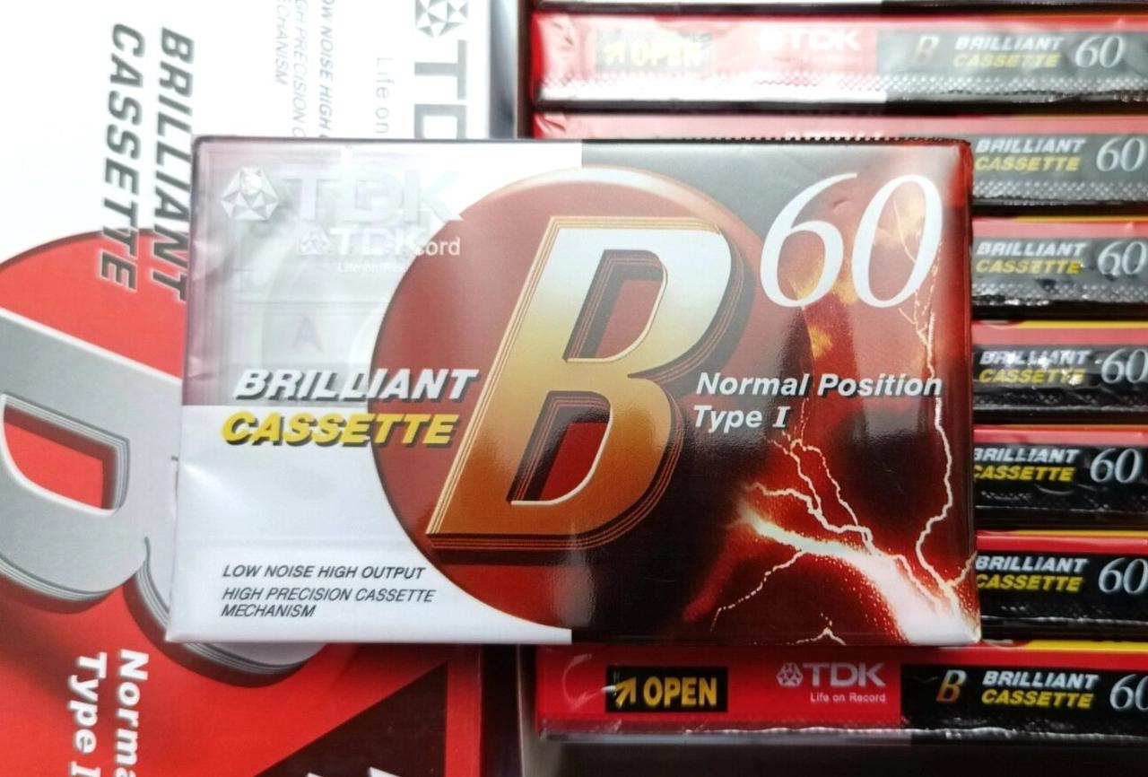 Касета високоякісна на 60 хвилин TDK, чиста нова в заводській упаковці, made in Thailand