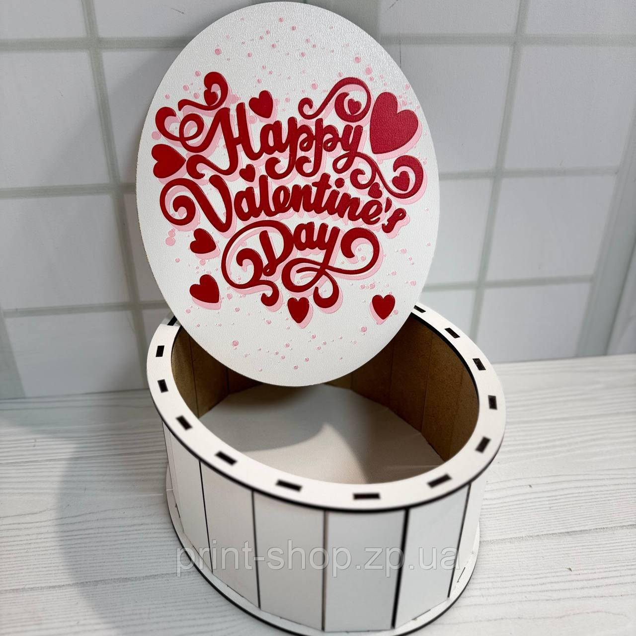 Скринька овальна для подарунка "Happy Valentine's Day" Розмір 20*16*9 см