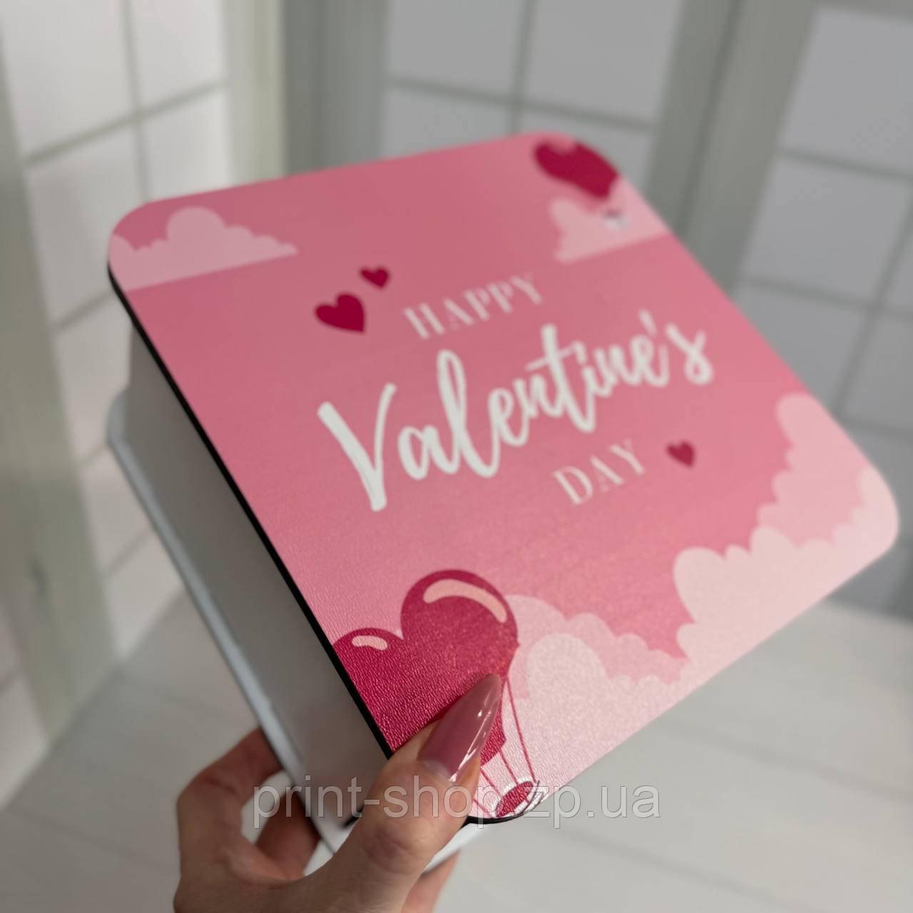 Коробка квадратна для подарунка "Happy Valentine*s day" Розмір 20*20*9 см