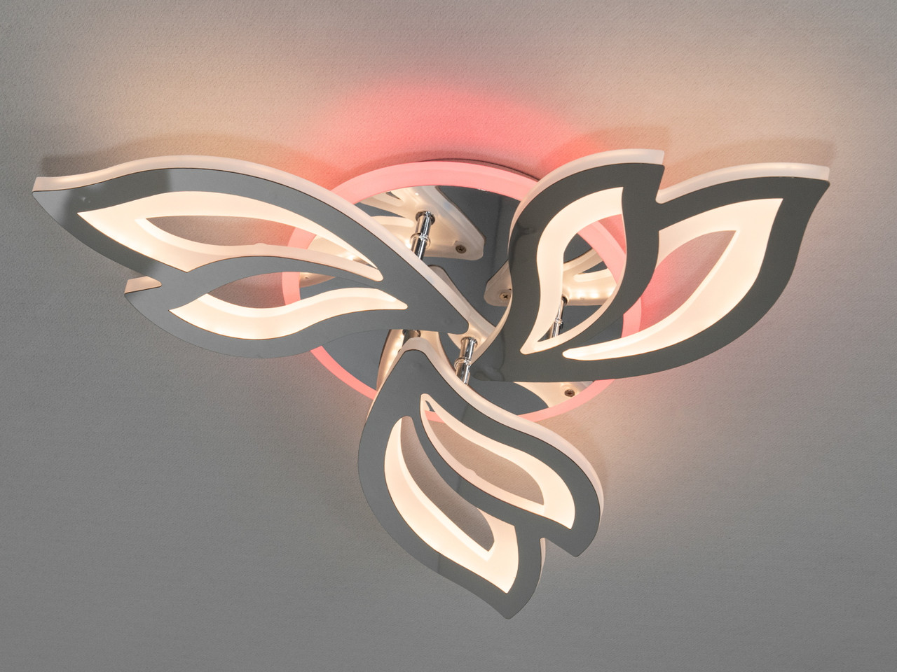 Красива ЛЕД люстра в передпокій з пультом, колір хром, 55 W на 8 м2 8165-3HR-LS