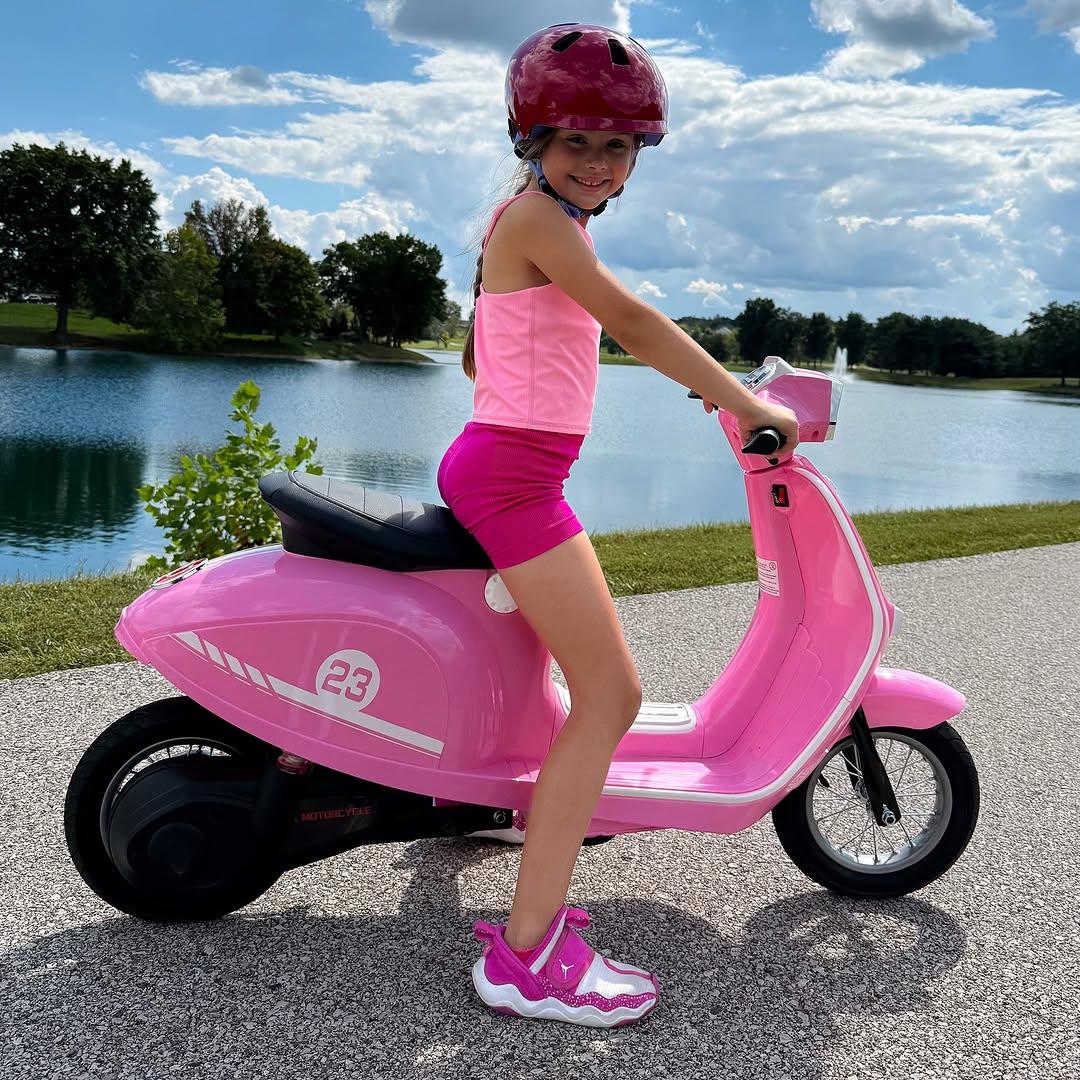 Дитячий швидкісний електромотоцикл Vespa Sport 24V рожевий, фото 1