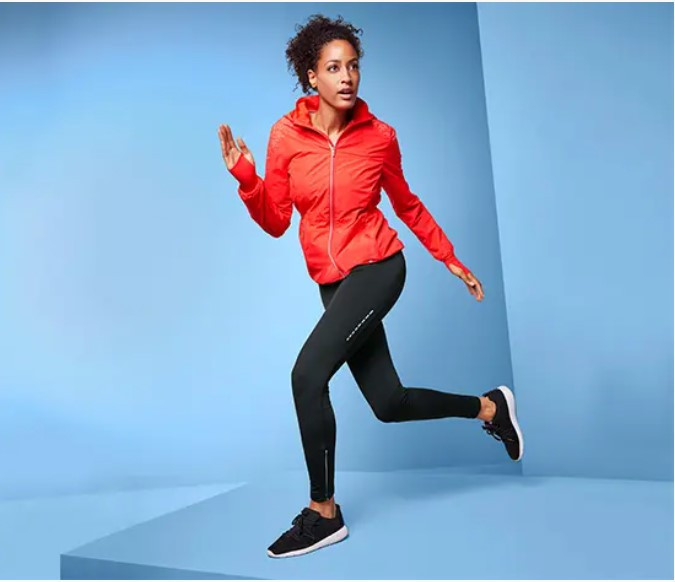 Якісна зручна жіноча спортивна вітрозахисна бігова вітровка, куртка від tchibo Чібо, Німеччина, M-L, фото 1