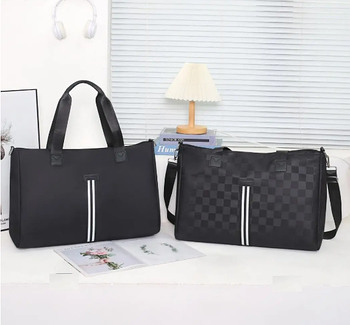 Сумка чорна спортивна дорожня на блискавці 50*31 см у різних варіантах VTTV