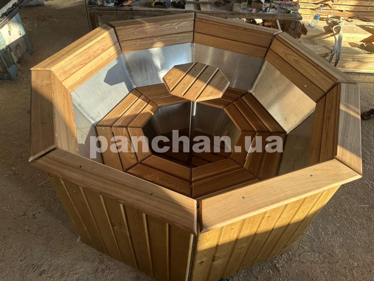Малий банний чан для купання (2-4 чол.) з виносним котлом обшитий деревом