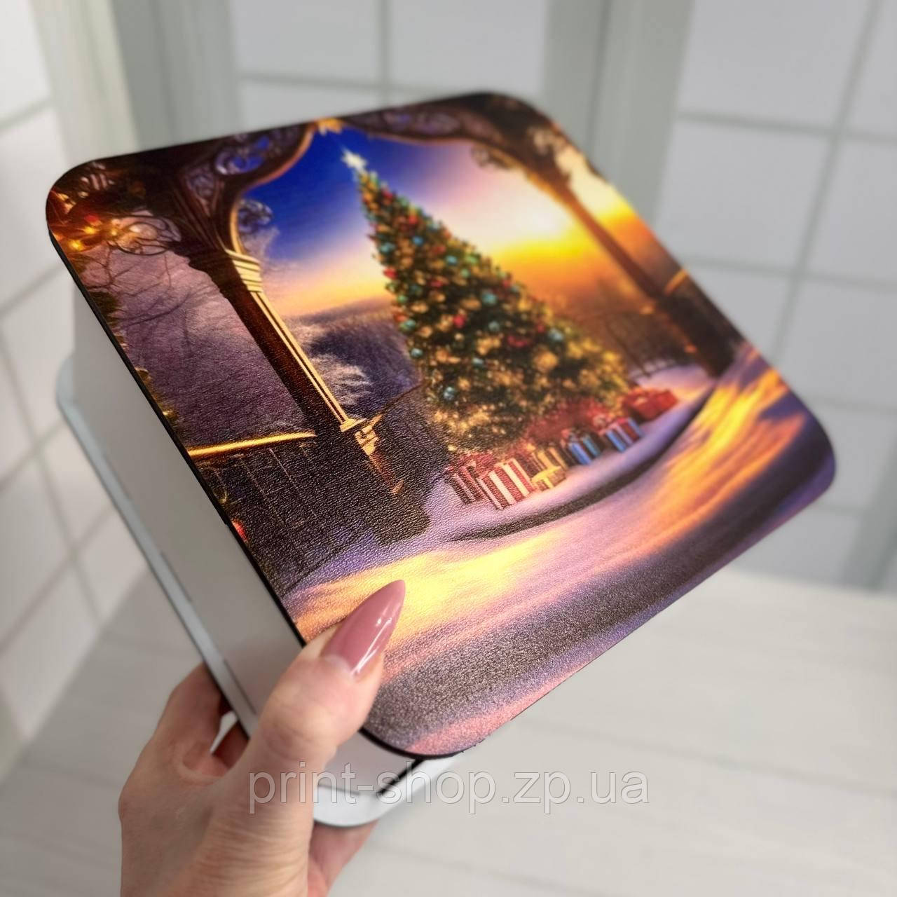 Коробка квадратна для новорічного подарунка "Ялинка" Розмір 20*20*9 см, фото 1