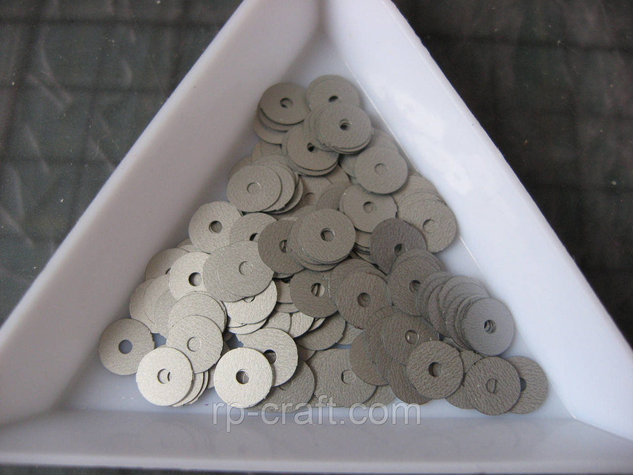 139. Упаковка паєток. Круглі, плоскі, 6 мм, 5 грам, сірі, фото 1