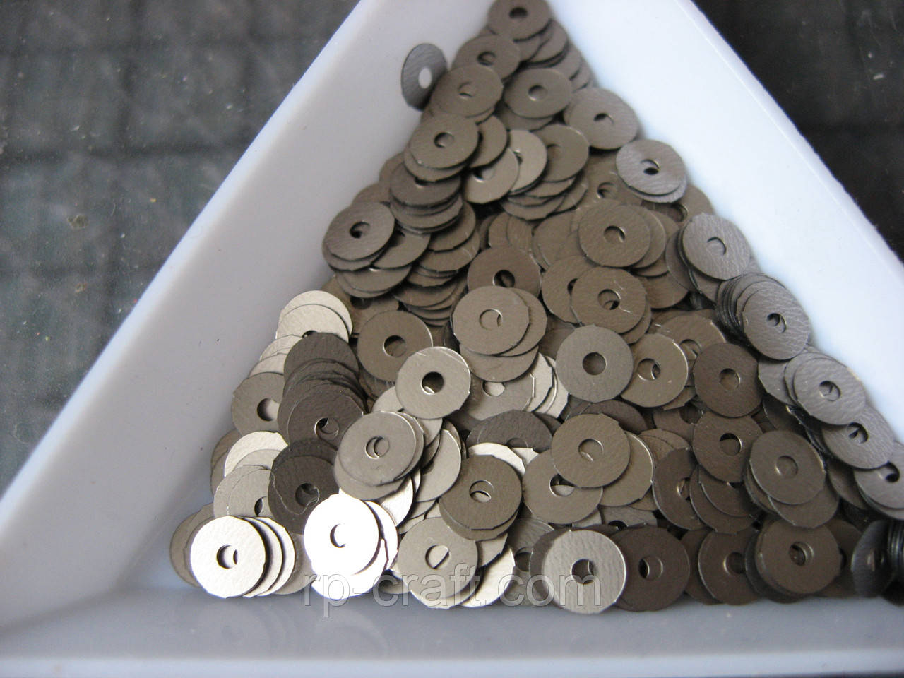 144. Упаковка паєток. Круглі, плоскі, 5 мм, 5 грам, сіра зебра, фото 1