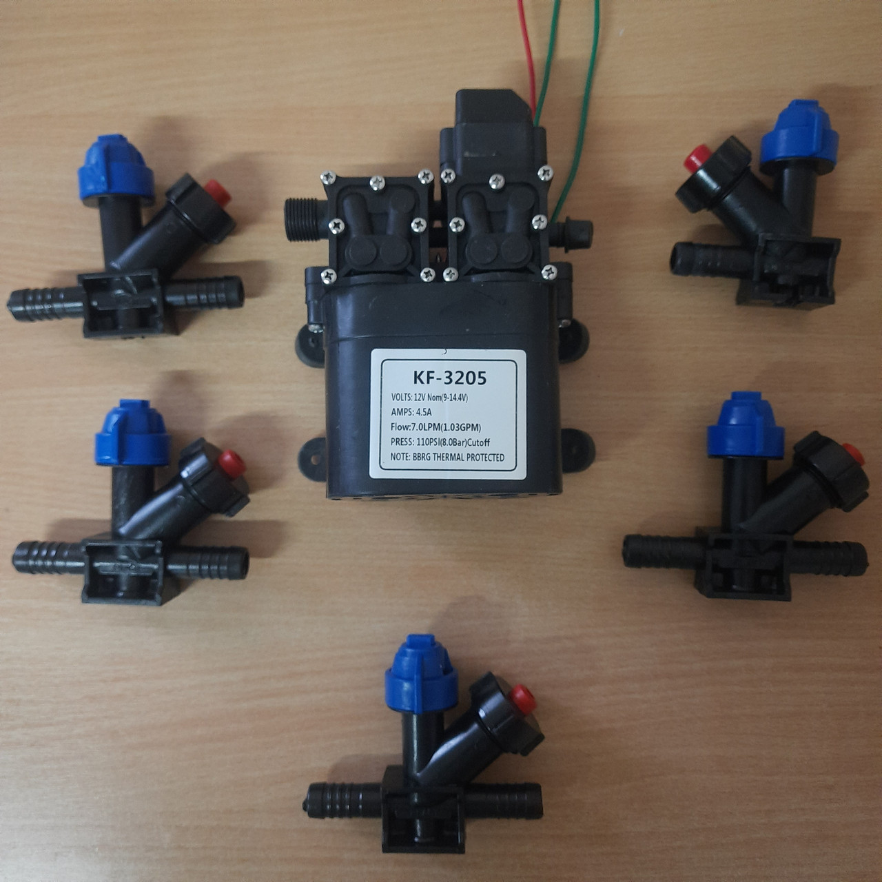 Комплект для саморобного обприскувача 1 насос та 5 форсунок, фото 1