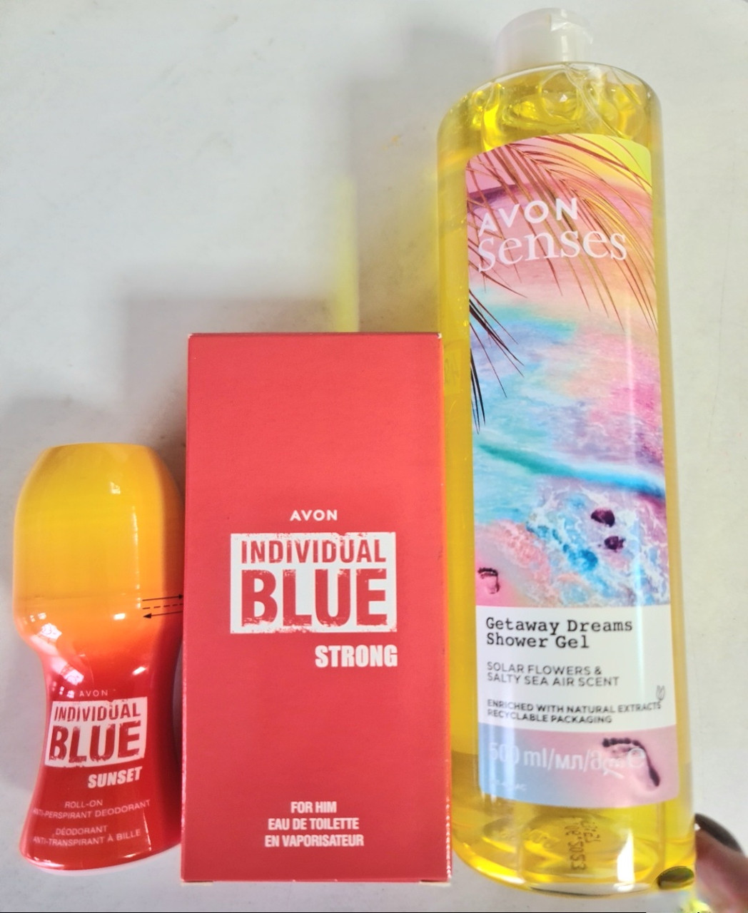 Набір чоловічий Individual Blue Strong Sunset AVON з 3х од