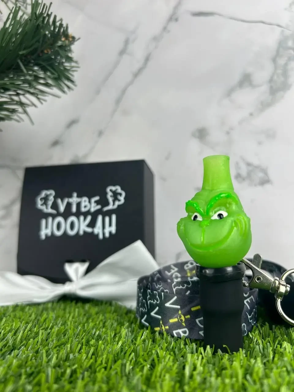 Індивідуальний мундштук "Grinch (Грінч)" від Vibe Hookah для кальяну