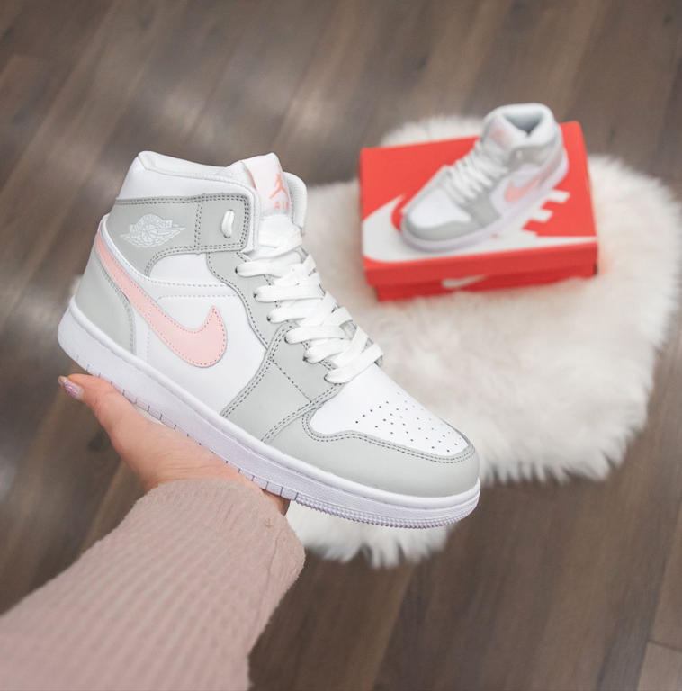 Жіночі кросівки Nike Air Jordan 1 Retro High Gray White Pink кроси Найк Джордан сірі рожевим високі шкіряні