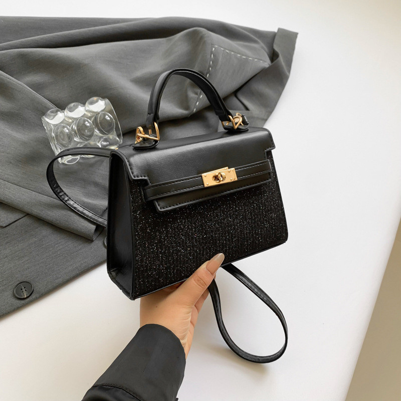 Жіноча сумка 3205 крос-боді на ремінці чорна, фото 1