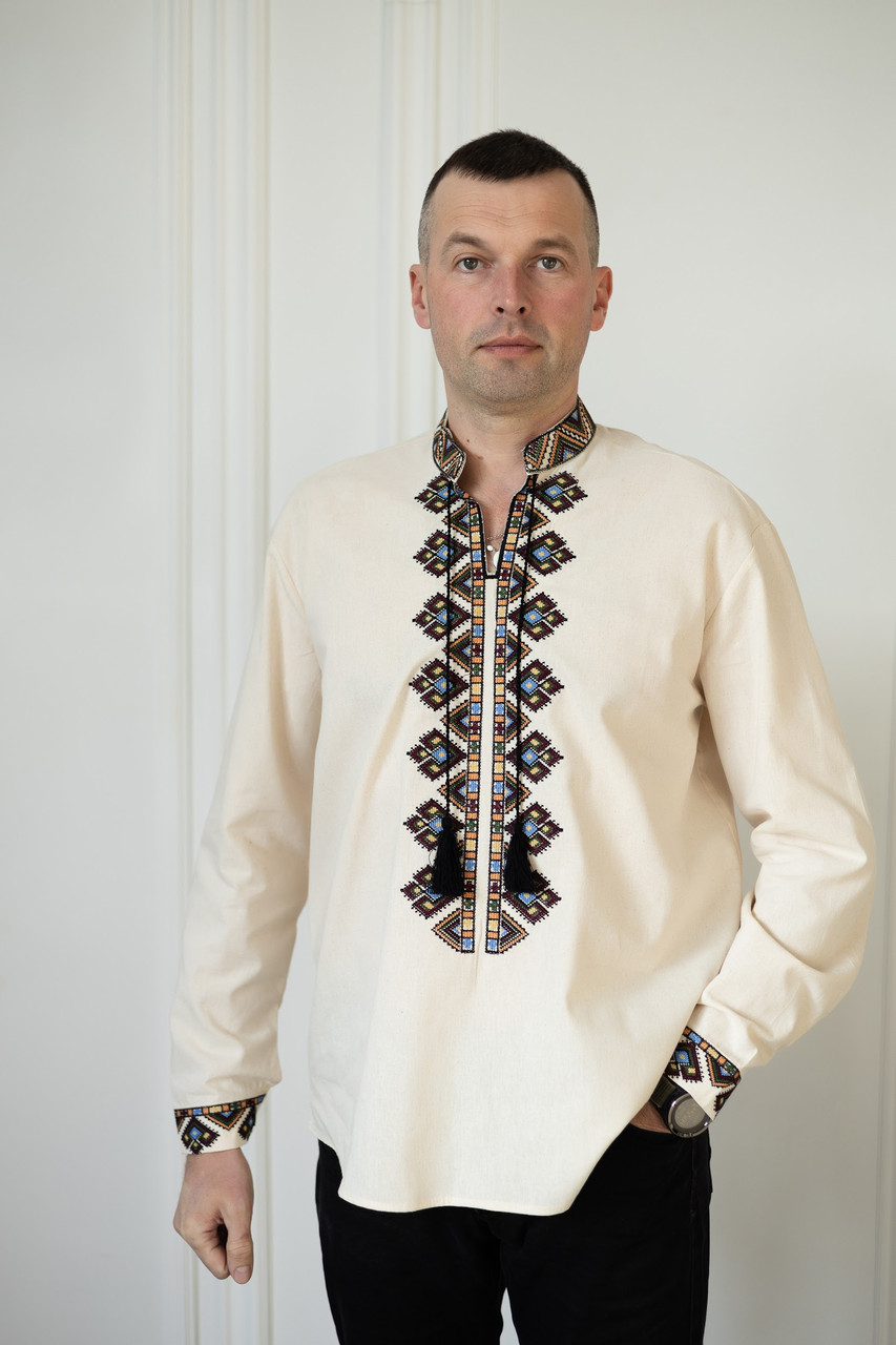 Вишита чоловіча сорочка з геометричним орнаментом світло-бежева, фото 1