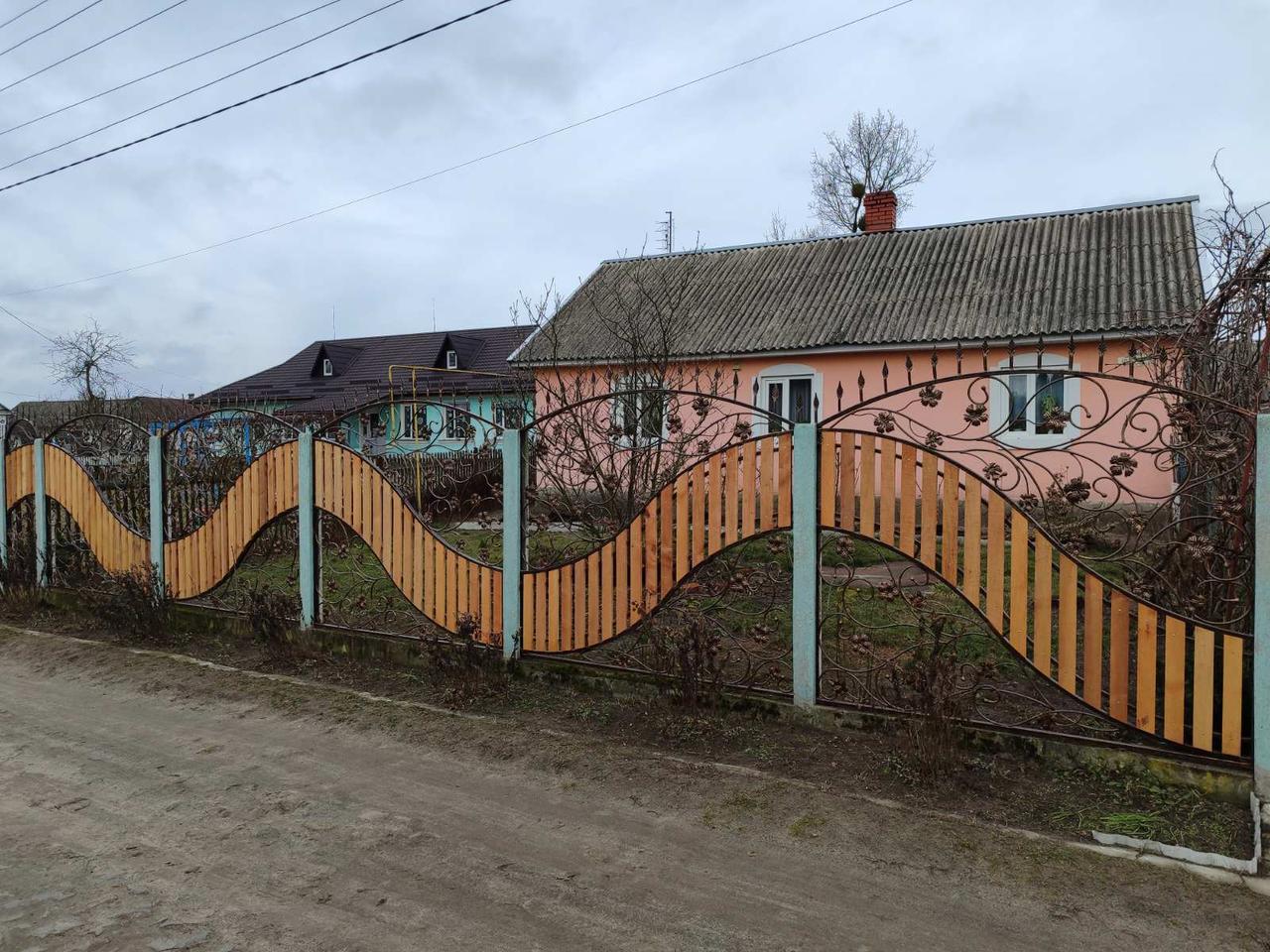 Огорожа кована Дніпро