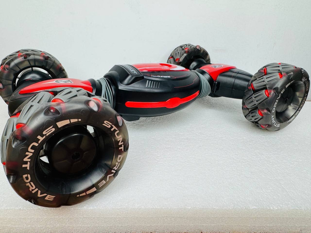 Трюкова машинка на радіокеруванні для вулиці