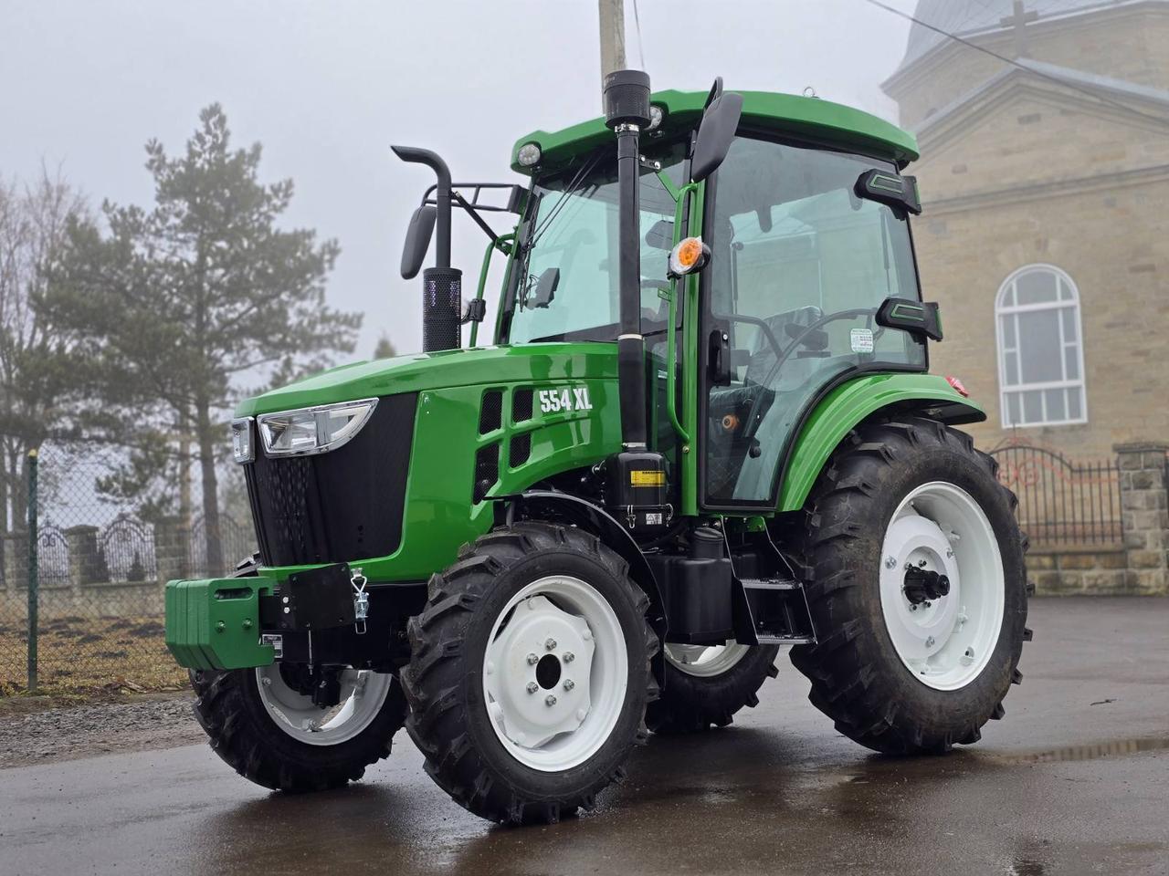 Трактор з оновленою кабіною TERRA FORCE 554XLС у дизайні JOHN DEERE, 50 к.с, 4х4, реверс, прижина навіска