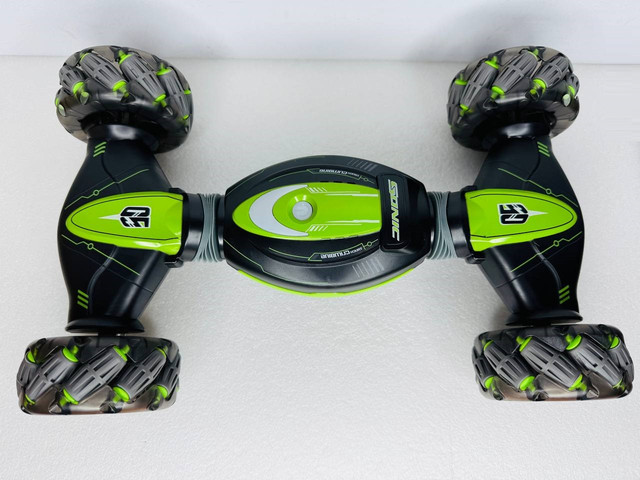 Дитяча машинка перевертиш на пульті