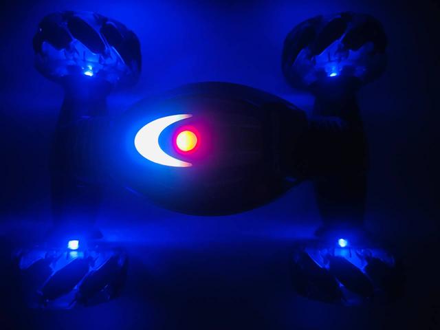 Трюкова машинка для дітей на пульті