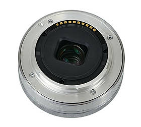 Sony SEL-16F28 16mm F2.8
