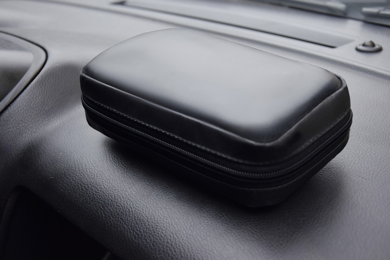 Сумка аптечка-органайзер водостійка мала, чорна або червона