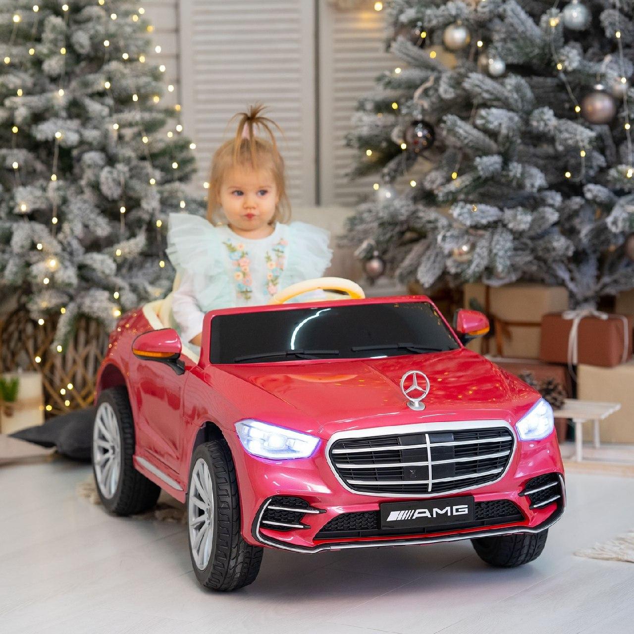 Дитячий електромобіль на акумуляторі Mercedes Maybach M 6020 з пультом р/у для дітей 3-8 років Рожевий