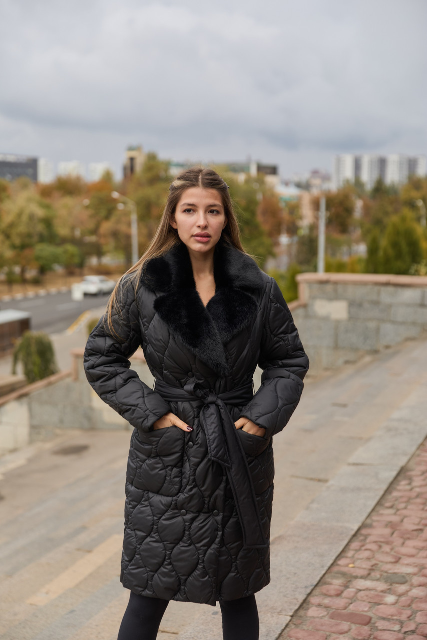 Зимове пальто із стьобаної водовідштовхувальної плащової тканини та еко хутром, фото 1