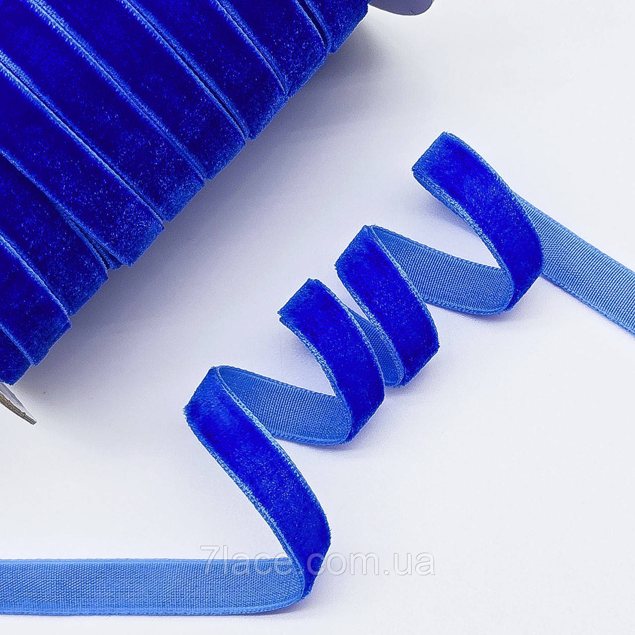 Оксамитова (велюрова) стрічка / колір електрик / ширина 1 см / у бобіні 45 метрів