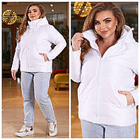 Женская белая весенняя куртка большого размера