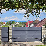 Металеві розпашні ворота в приватний сектор / Тип Преміум Горизонт Invisible Box, фото 2