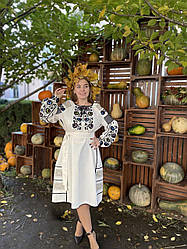 Жіночі вишиті плаття — гармонія українських традицій і сучасного стилю