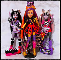 Monster High Торалей Страйп, М'яулодія і Пурсефона група підтримки