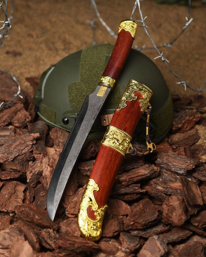 Мисливський ніж gold dragon «Клинок дракона»