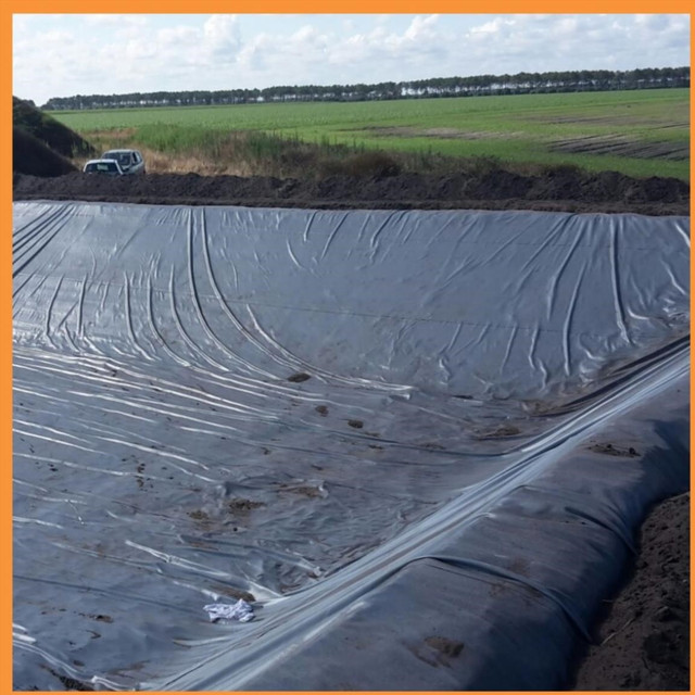 Пленка черная полиэтиленовая