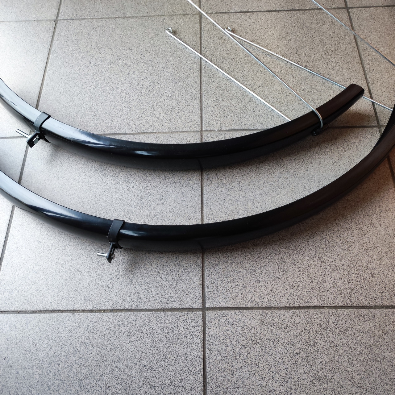 Крила велосипедні пластикові 29*28 д юймів (з металевим кріпленням), фото 1